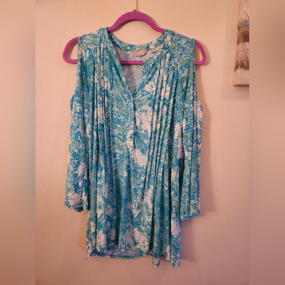 Coral Bay cold shoulder top 1X NWT